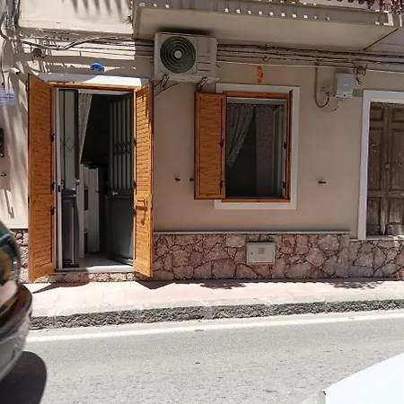 Single Nearby The Apartment