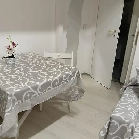 Single Nearby The Giardini Naxos